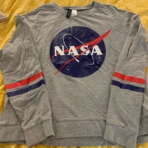 H&M Nasa Shirt💖